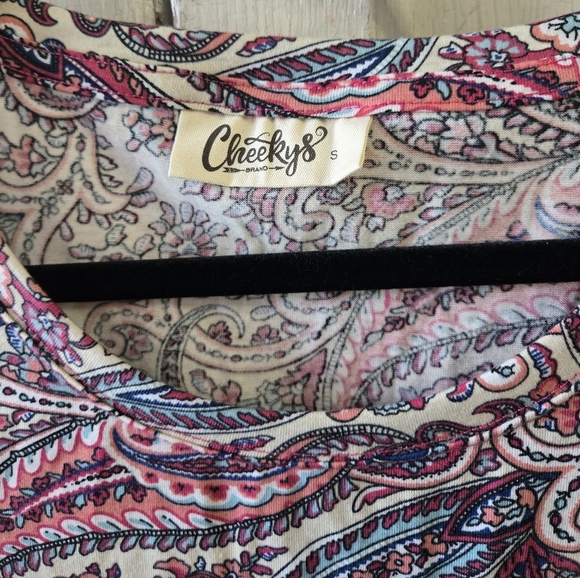 Small Paisley Red and Blue Graphic Short Sleeve T-Shirt With Sequin Pocket - Picture 3 of 4